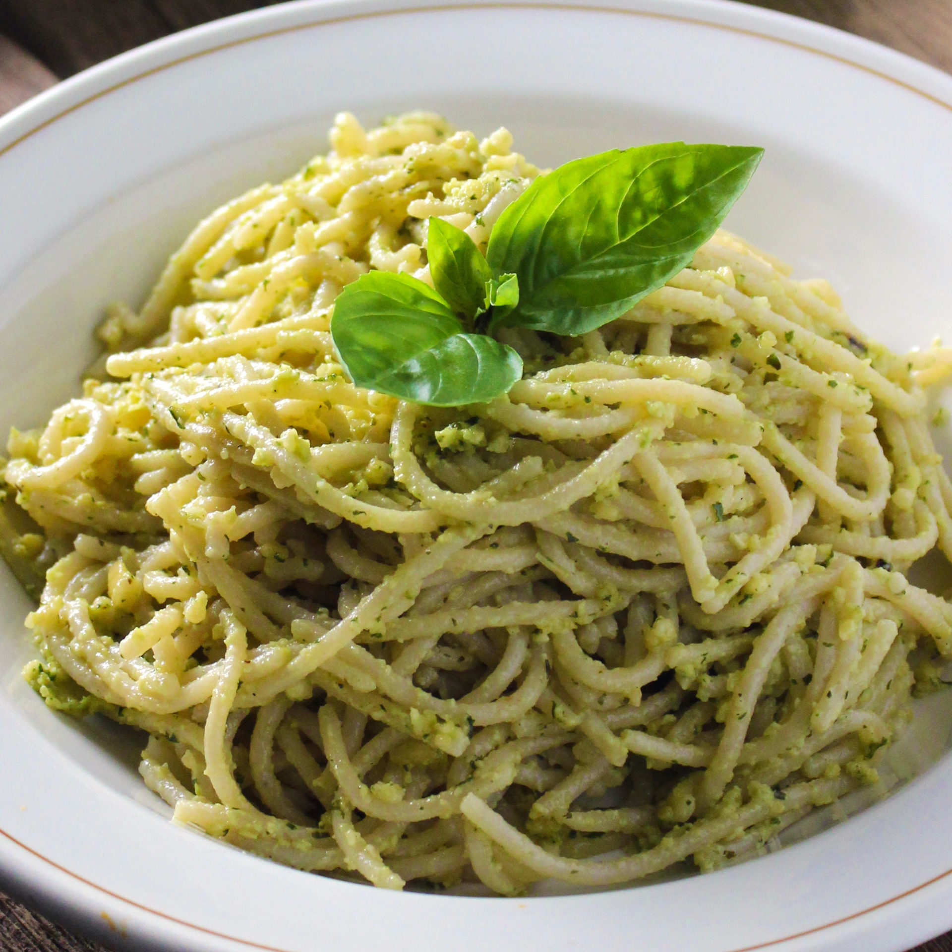 Vegan Cashew Pesto Pasta - Easy Vegan Meal Plan