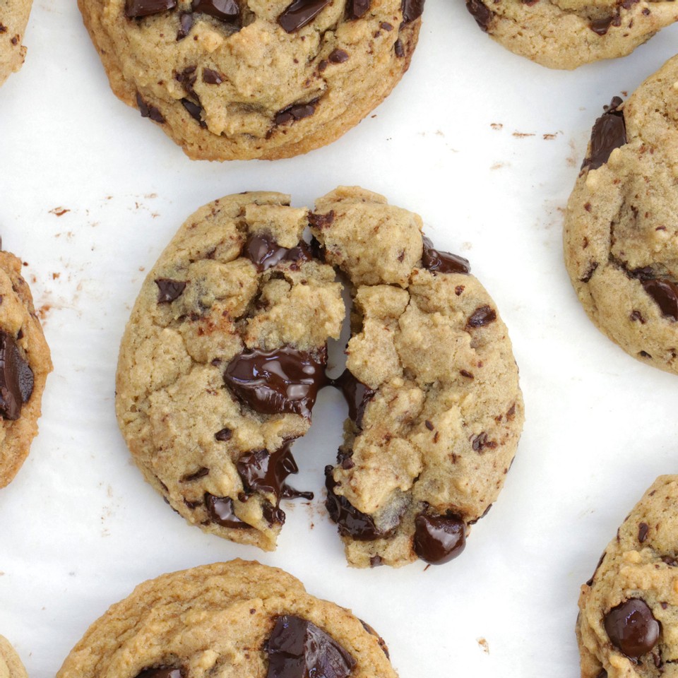 The Best Vegan Chocolate Chip Cookies - Easy Vegan Meal Plan